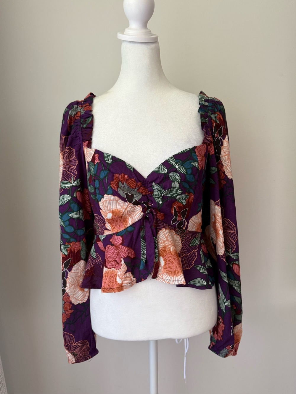 Band of the Free Floral Peplum Top Purple Size M NWT